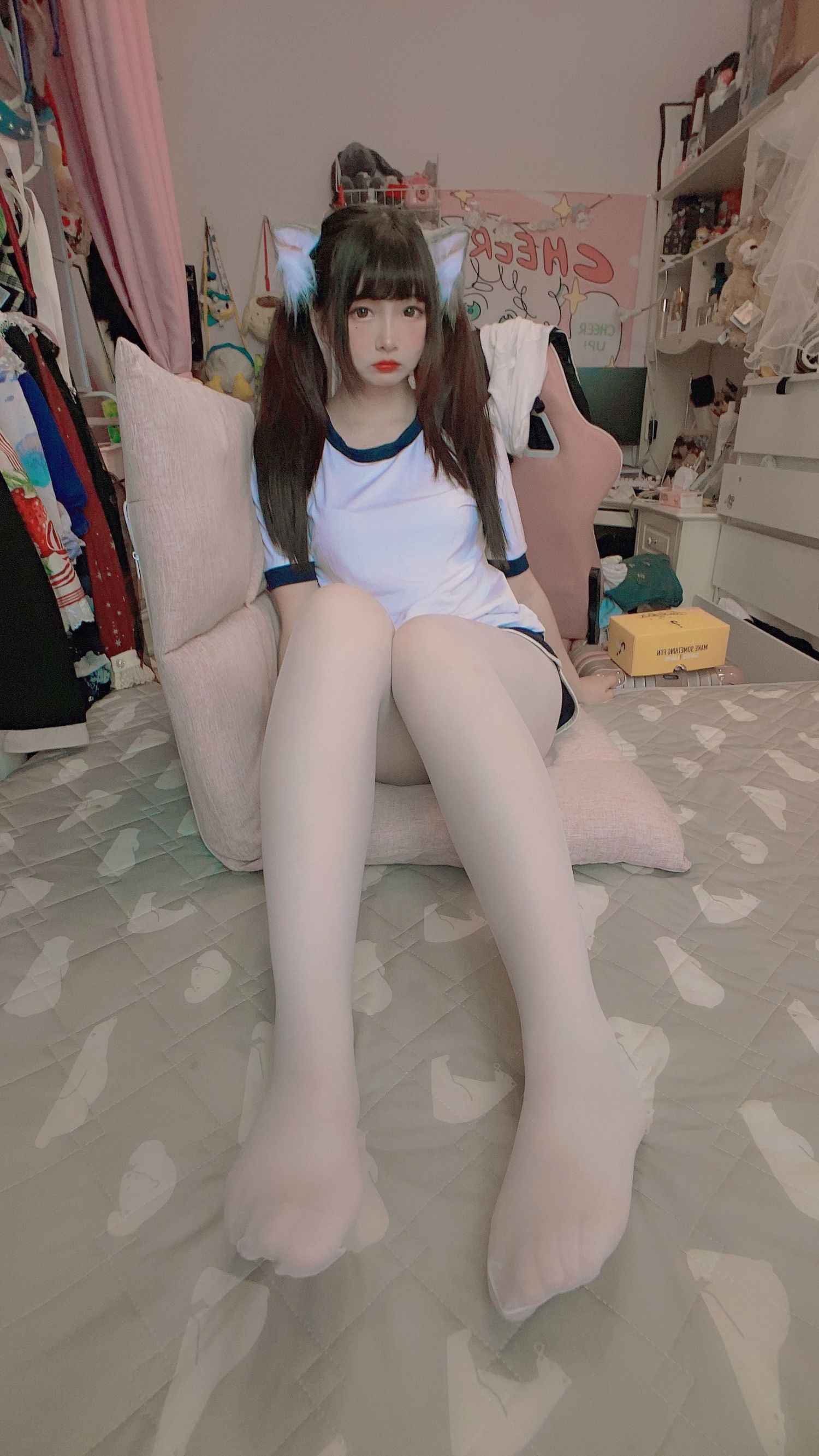 [COS福利]二次元美女古川kagura白丝体操运动服插图1